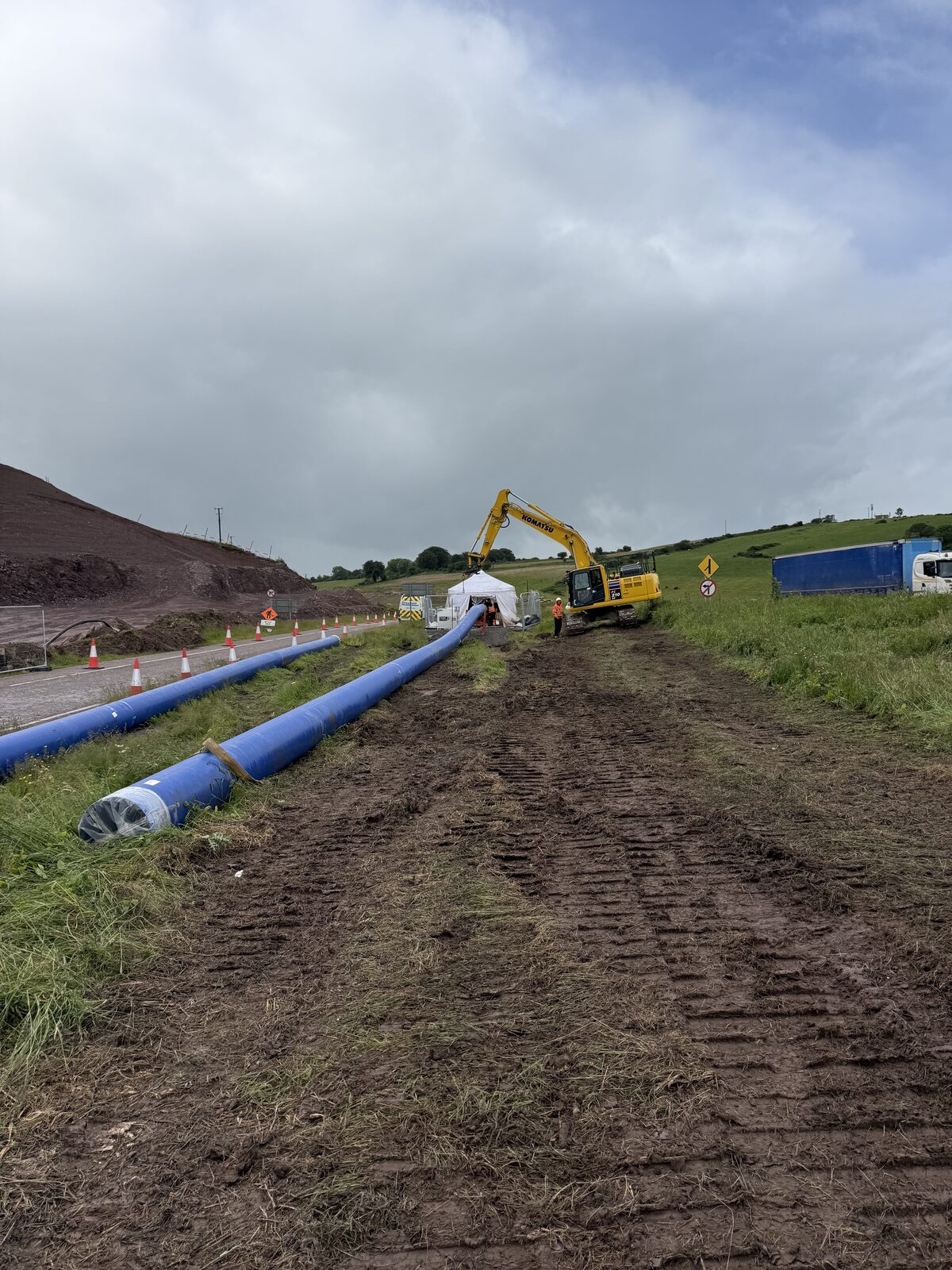 Large diameter blue HDPE water main pipeline installation